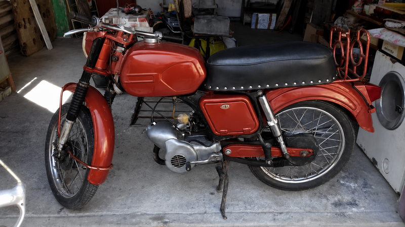 Motoreta Mobra Super 50 S